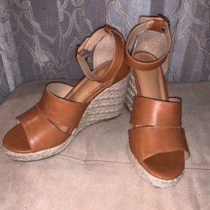 Brown wedges